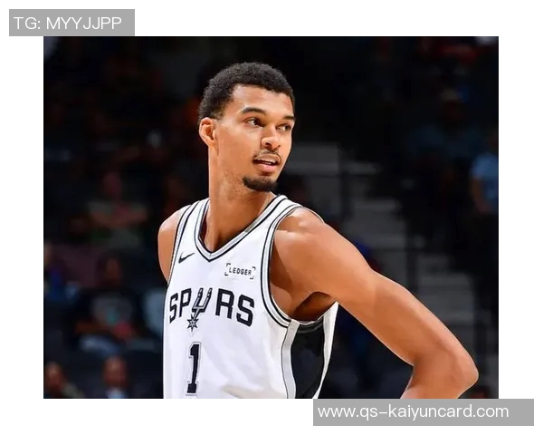 哈珀状态低迷全场11投仅中1仅得3分4篮板6助攻表现惨淡