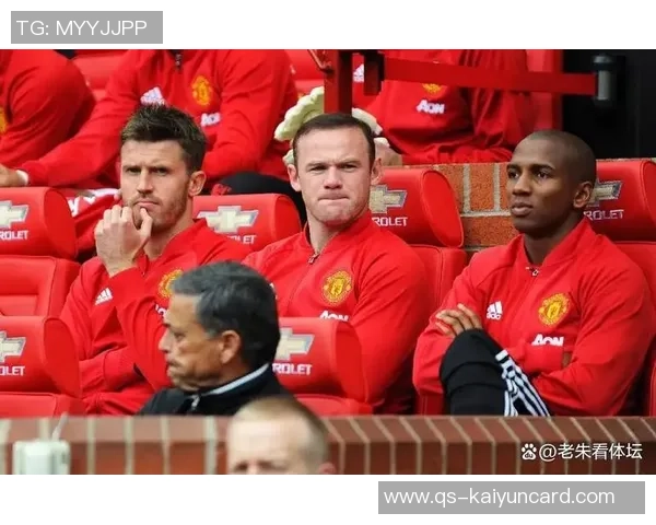 曼联夏季或将迎新帅选择有限需谨慎决策